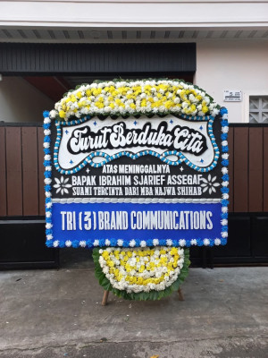 Papan Bunga Duka di Giripurwo